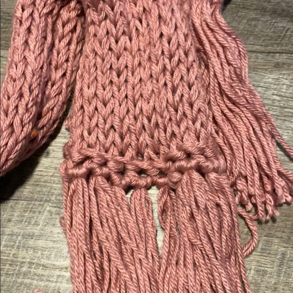 Light Pink Woven Scarf - Picture 2 of 2